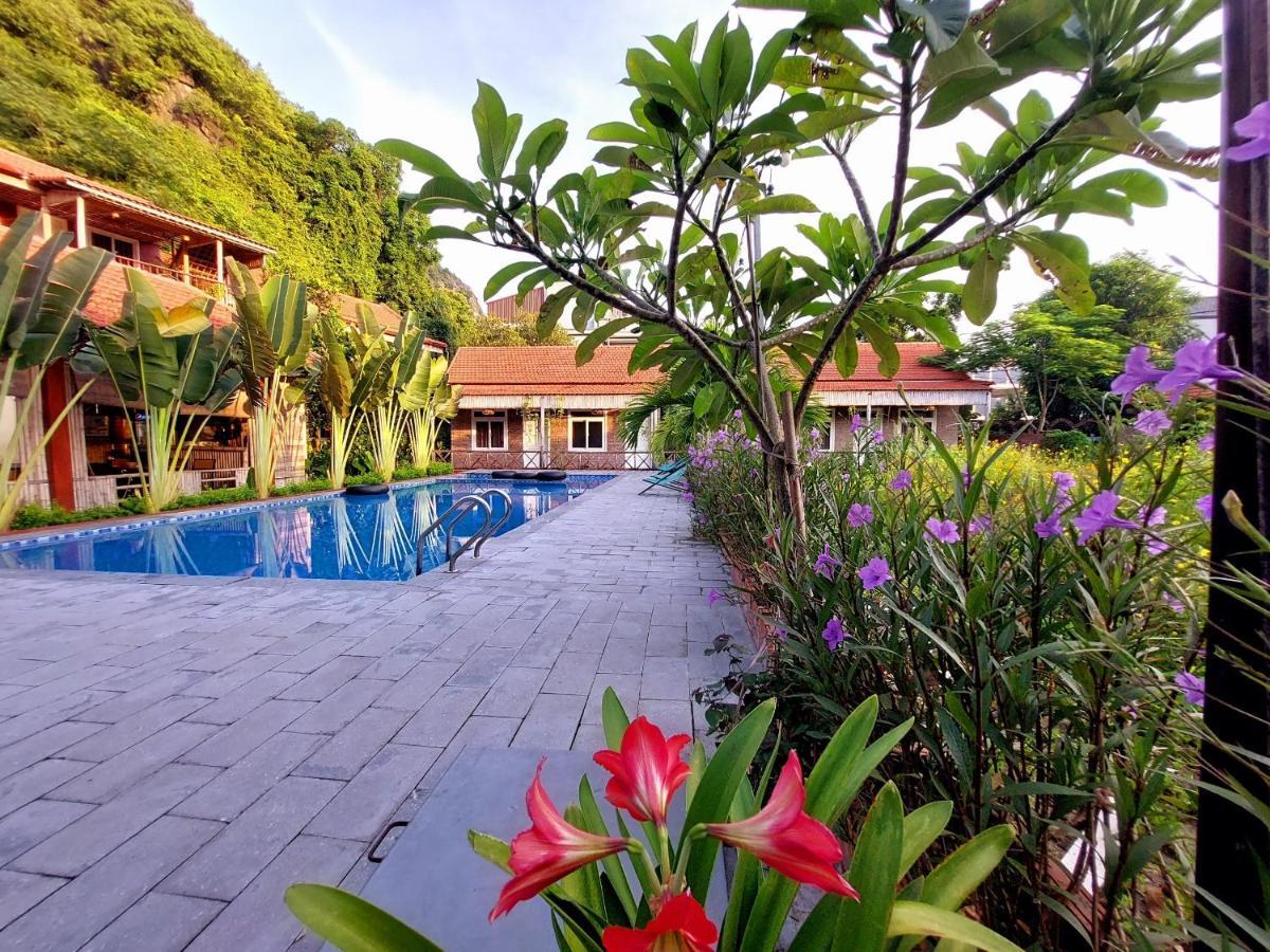Ninh Binh Mountain Side Homestay & Cafe Bagian luar foto